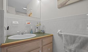 112 County Rd, Barrington, RI 02806