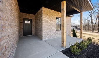 8 Epping Dr, Bella Vista, AR 72714