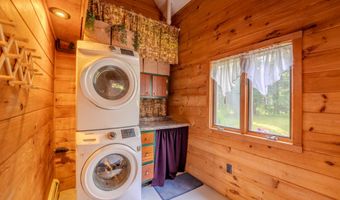 82 Pond Rd, Campton, NH 03223
