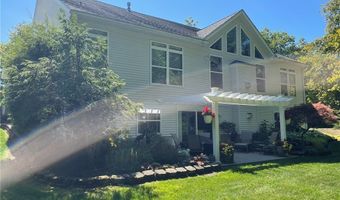 467 Country Walk, Amherst, OH 44001