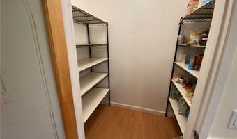1268 Ulupii St, Kailua, HI 96734