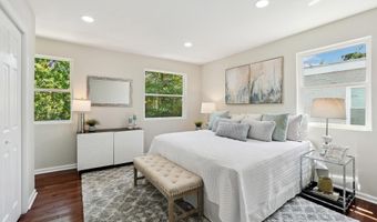 4224 SOUTHERN Ave SE, Washington, DC 20019