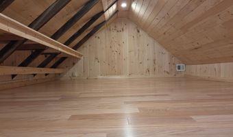 128 Elm St, Cabot, VT 05647