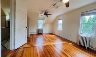105 Bliss Rd, Newport, RI 02840