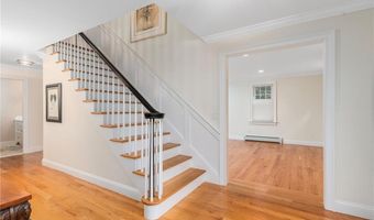 120 Fox Run, East Greenwich, RI 02818