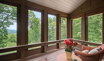 5 Peaked Hill Rd, Ashland, NH 03217
