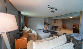 707 9th Ave, Ackley, IA 50601