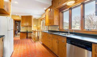 907 1st Dr NW, Austin, MN 55912