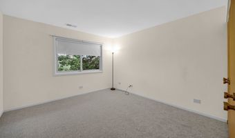1030 S Fernandez Ave S 4-M, Arlington Heights, IL 60005