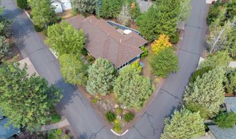 520 NW Divot Dr, Bend, OR 97703