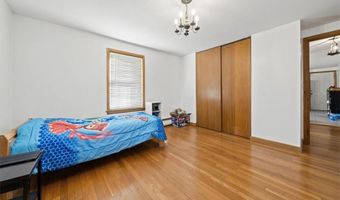 91 Weeden Ave, East Providence, RI 02916