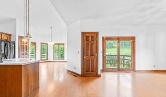 106 DK Ranch Ln, Ashland, KY 41102