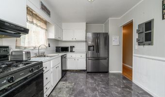 701 Beach Ave, Beachwood, NJ 08722