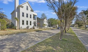 107 Bryan Dr, Beaufort, SC 29902