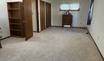 603 S 10th St, Albia, IA 52531