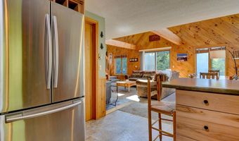 38 Iron Ledge Rd, Bartlett, NH 03812
