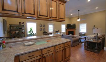 411 DR JENKINS Ln, Altoona, AL 35952