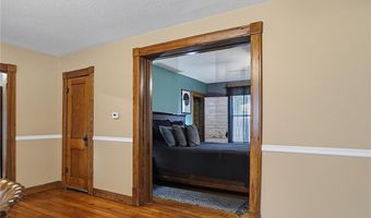 1115 7th St, Baldwin City, KS 66006