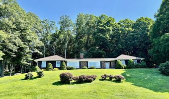 97 Middle River Rd, Danbury, CT 06811