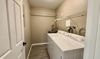 2 A Jeanette St 7, Danbury, CT 06811