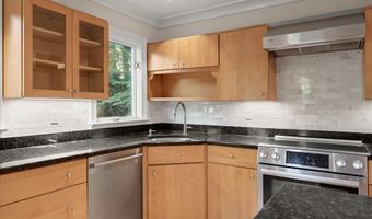 5104 SCARSDALE Rd, Bethesda, MD 20816