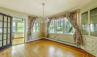 59 Colonial Ave, Cranston, RI 02910