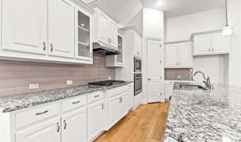 2407 Resort Dr, Heath, TX 75126