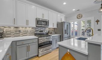 3 Grove Ct, Asbury Park, NJ 07712