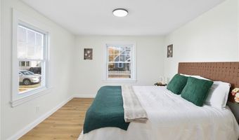 122 Elder St, Lincoln, RI 02865