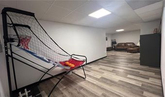 405 Sun Cir, Avon, MN 56310