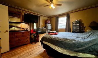 830 E 22nd St, Baxter Springs, KS 66713