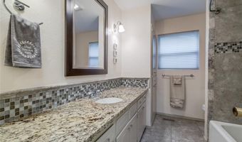 2105 N Alexander Ln, Bethany, OK 73008