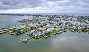 221 Smith St, Atlantic Beach, NC 28512