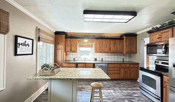 237 E Dahlstrom Ave, Appleton, MN 56208
