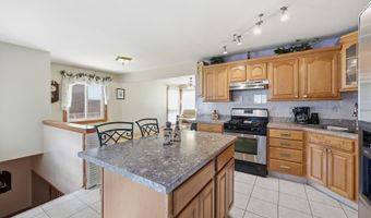 329 E Myrick Ave, Addison, IL 60101