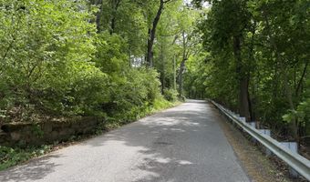 2807 Edgewood Dr, Altoona, PA 16602
