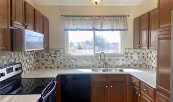 430 Brightfield Trl, Ballwin, MO 63021