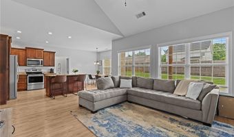 419 Highland Pointe Dr, Alto, GA 30510
