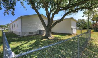 915 Vireo Dr, Barefoot Bay, FL 32976