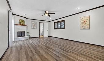 2318 Dorchester Dr, Bartlesville, OK 74006