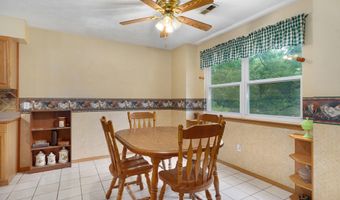 21445 Lawrence 2074, Ash Grove, MO 65604