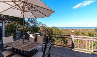 382 Lighthouse Rd, Aquinnah, MA 02535