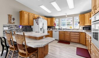 67425 N Lob Ln, Benton City, WA 99320