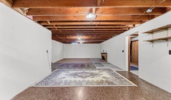 500 W SUNSET Ave, Appleton, WI 54911