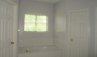 218 HUMMINGBIRD Ln, Albany, GA 31707