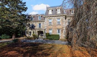 66 Webster St 9, Newport, RI 02840
