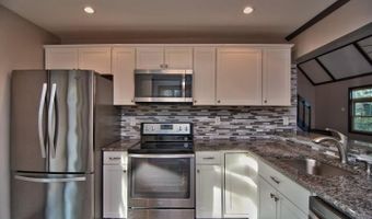 59 Penn Forest Trl, Albrightsville, PA 18210