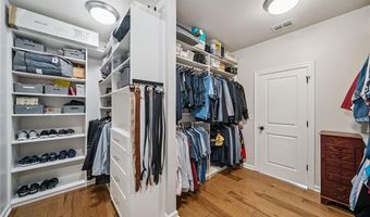 5172 Lower Creek St, Peachtree Corners, GA 30092