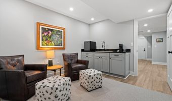 3608 ORLANDO Pl, Alexandria, VA 22305
