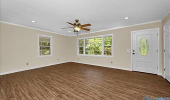 806 6th St NE, Arab, AL 35016